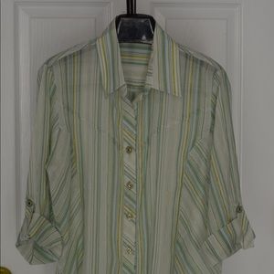 Women’s multicolor stripes shirt. (Brand New)